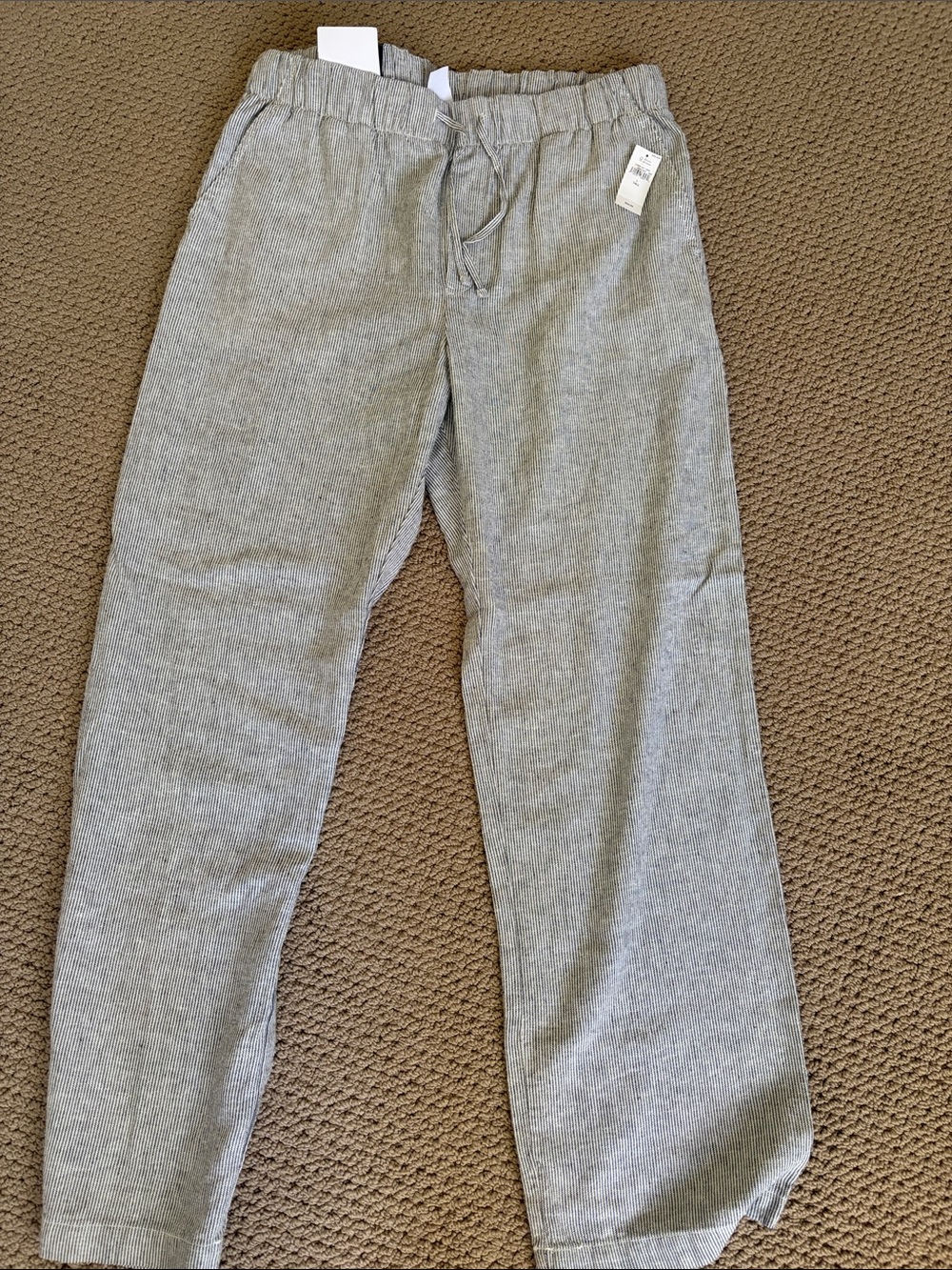 GAP mid rise easy pant